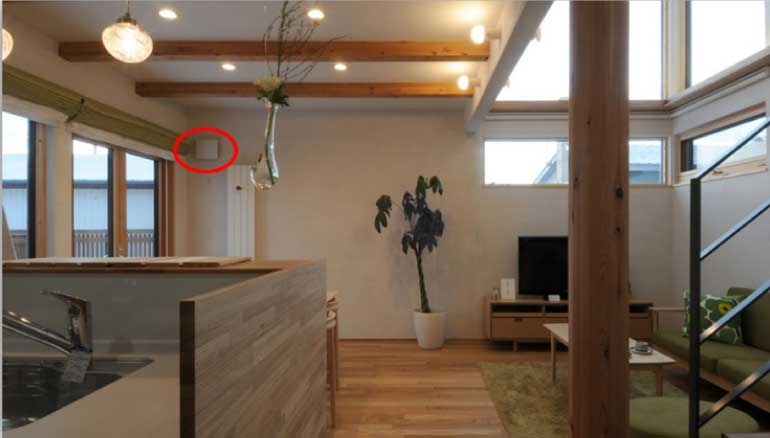 せせらぎ付きのダイニング